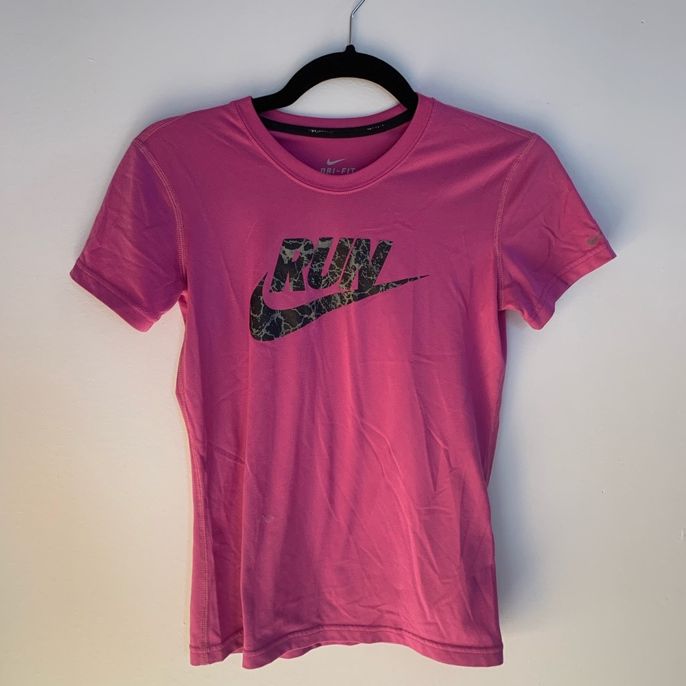 Nike pink dri-fit workout T-shirt, marble graphic